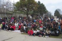 Бежанците пак протестираха, започна подборката на персонал на лагера