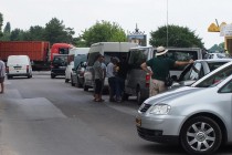 Търговци на скрап блокираха границата за няколко часа