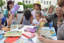 Пътуваща библиотека на БНТ мина през Тополовград