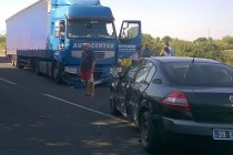 Турски, български и сръбски автомобили във верижна катастрофа