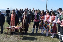 В Тополовград отбелязаха Деня на лозаря с богослужение и хоро