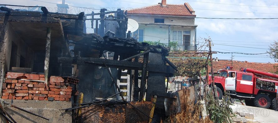 Изгоря къща заради изтекла газ