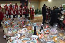 Благотворителен базар преди Коледа в Тополовград