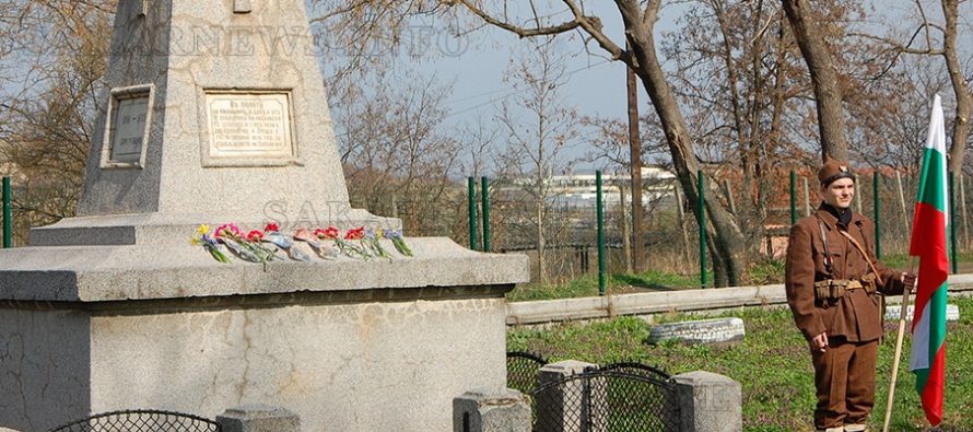 Знаците на Харманли:  Руски паметник