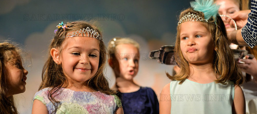 Малки госпожици  сложиха короната на Мини Мис Тополовград
