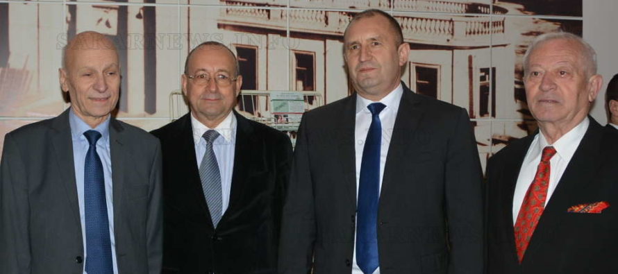 В Хасково президентът се срещна с бизнеса и дипломати