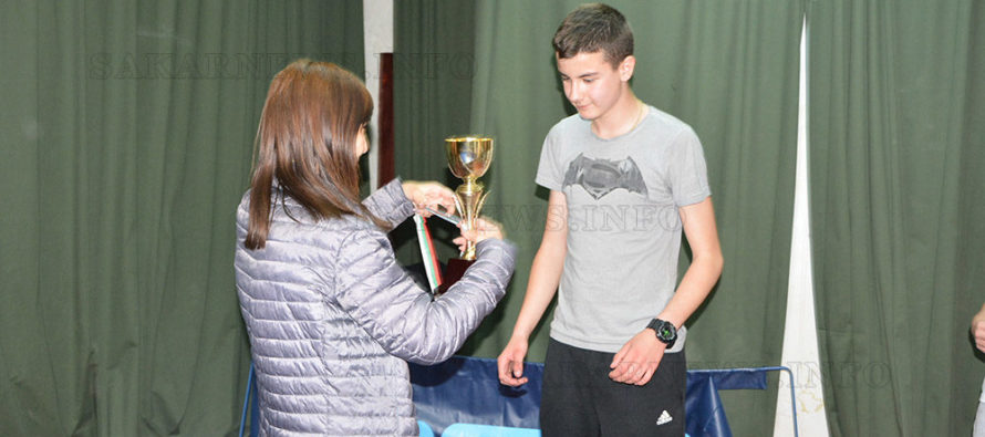 Тенисисти се състезаваха за купата на СУ „Неофит Рилски“