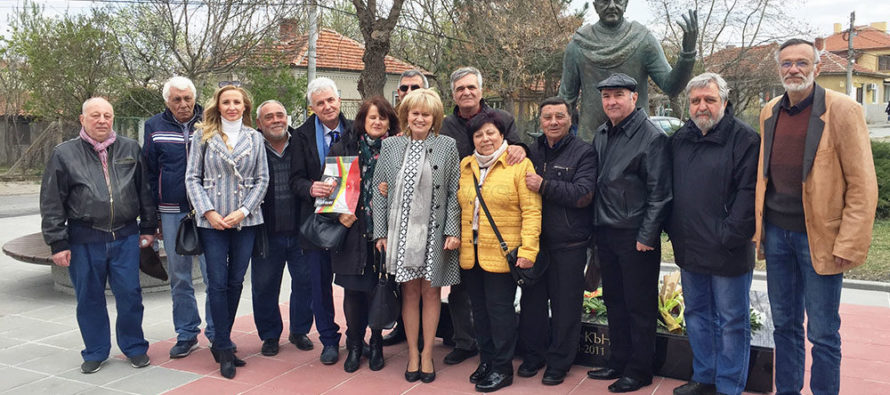 Открит бе паметник на  актьора Велко Кънев в Елхово