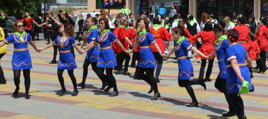 Във фолклорния танцов фестивал в Тополовград участваха 8 клуба