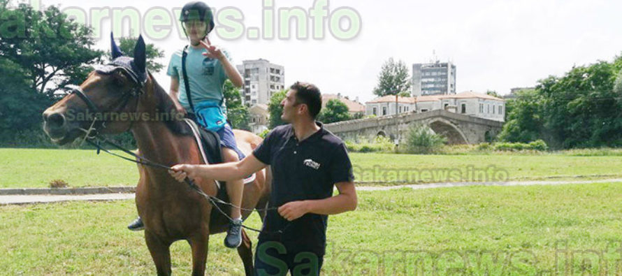 Уроци по конна езда  и пленер събраха деца  в парк