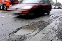В Ивайловград ремонтират  общински пътища