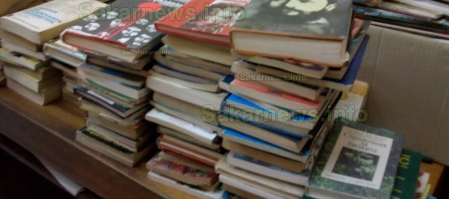 Библиотеката в с. Радовец  се обогати с 300 тома книги