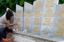 Загинали герои вече имат „златни“ имена върху паметни плочи