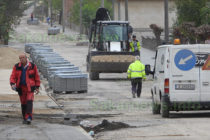Започнаха авариен ремонт на път в село Троян