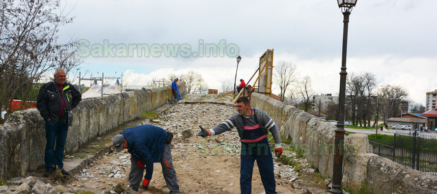Започна дългоочакваният ремонт на Гърбавия мост в Харманли