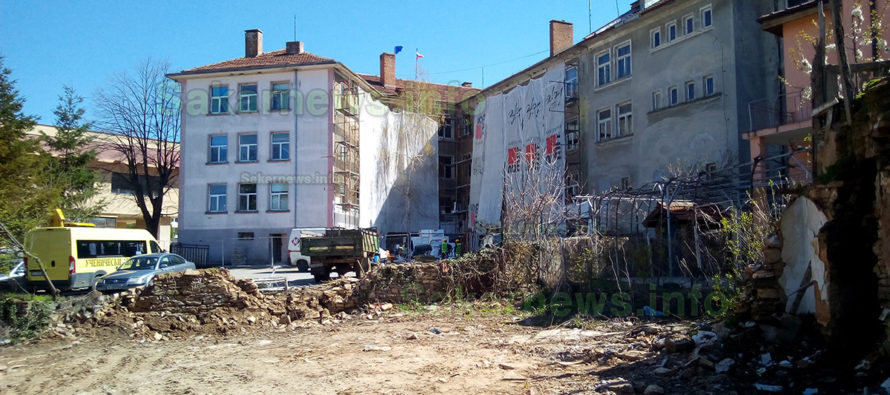 Започна ремонтът на сградата на Община Тополовград