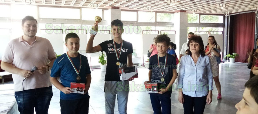 Достойно представяне на млади шахматисти в турнир