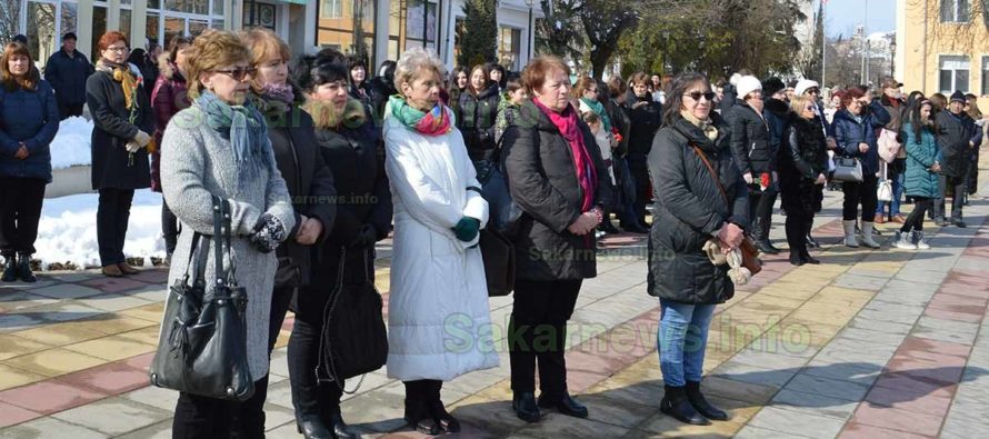 Много хора празнуваха 3 март в Тополовград