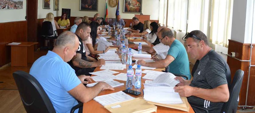Сесията на ОбС – Тополовград – пореден епизод ”Съветници срещу кмет”