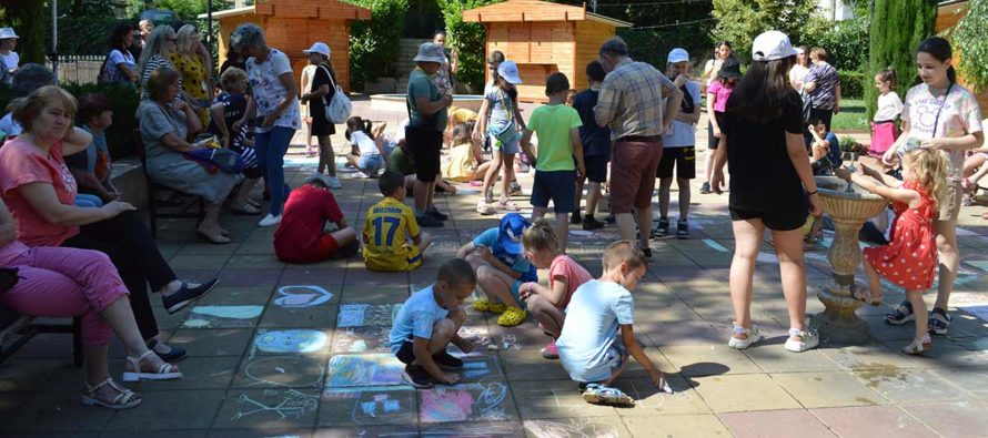 Децата на Тополовград и Болград рисуваха и се забавляваха