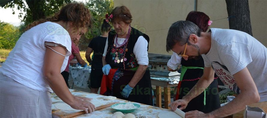 Италианци месиха карталачета в Доситеево