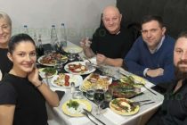 Семейство вечеря благотворително със Златимир Йочев